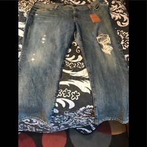 NWT Lucky Brand Cropped Jeans